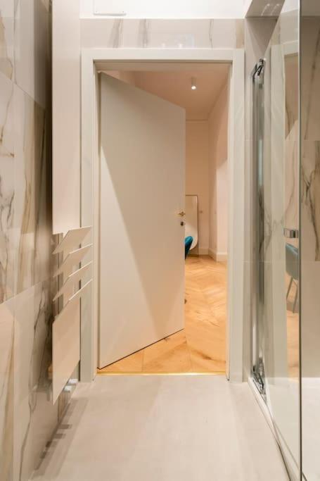 La Scala Suite-Luxury Apartment Milano Esterno foto